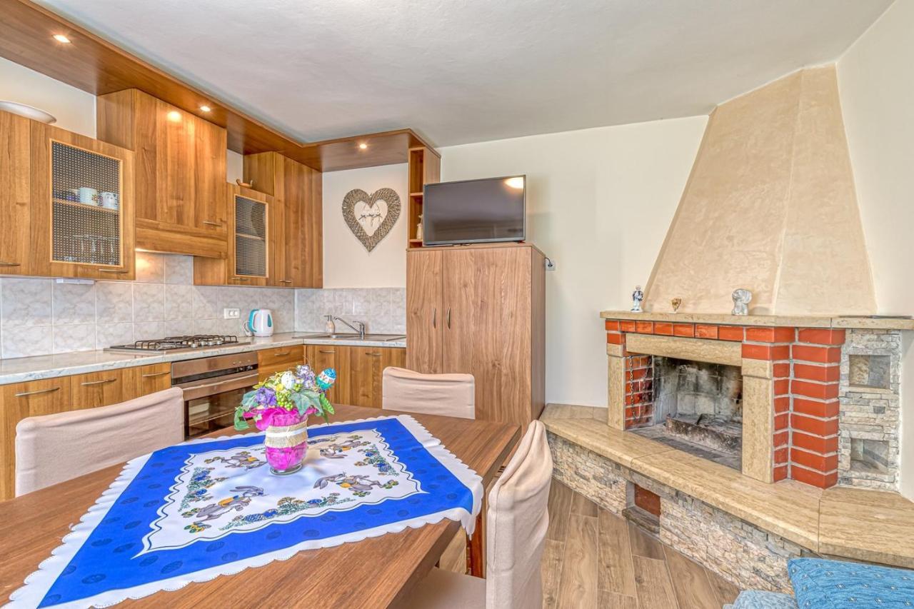 Apartment Flores Stari Pazin Экстерьер фото