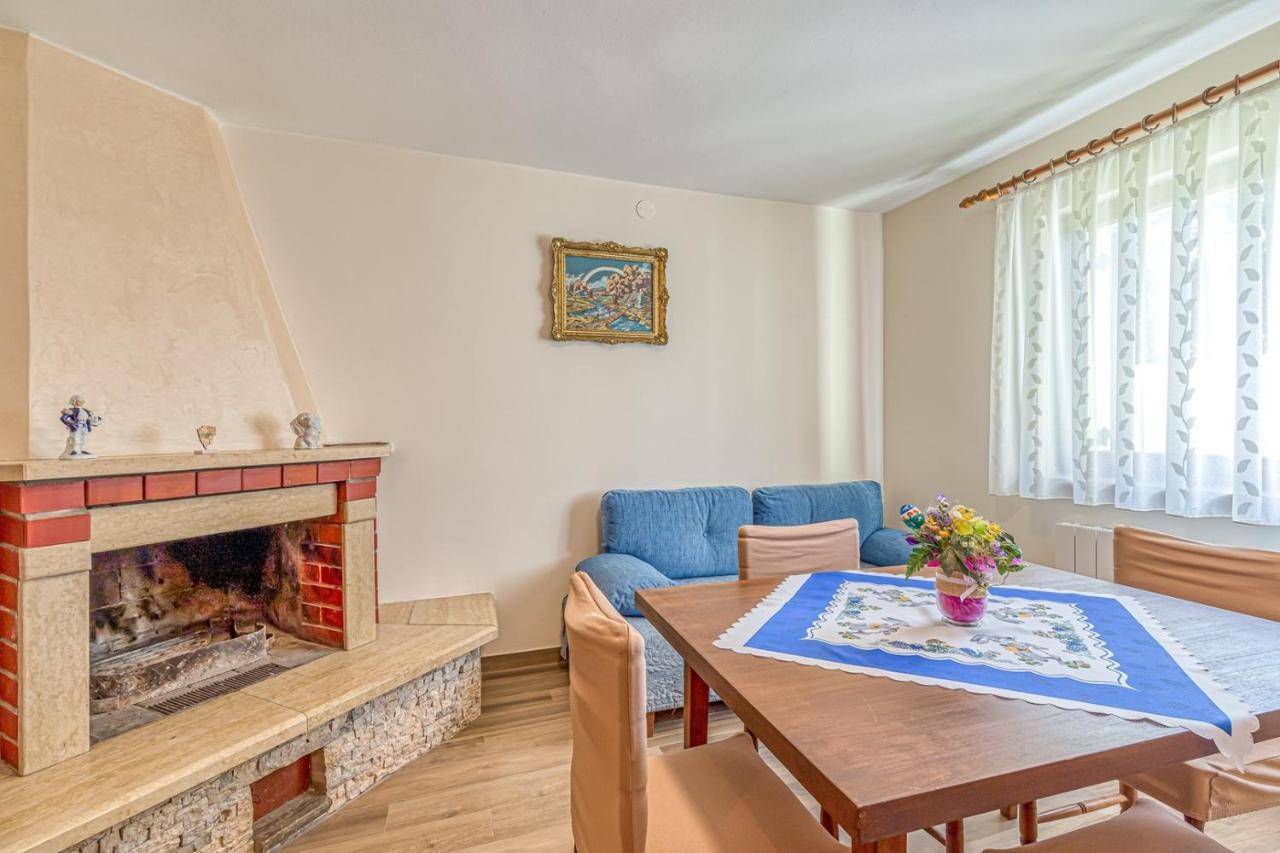 Apartment Flores Stari Pazin Экстерьер фото