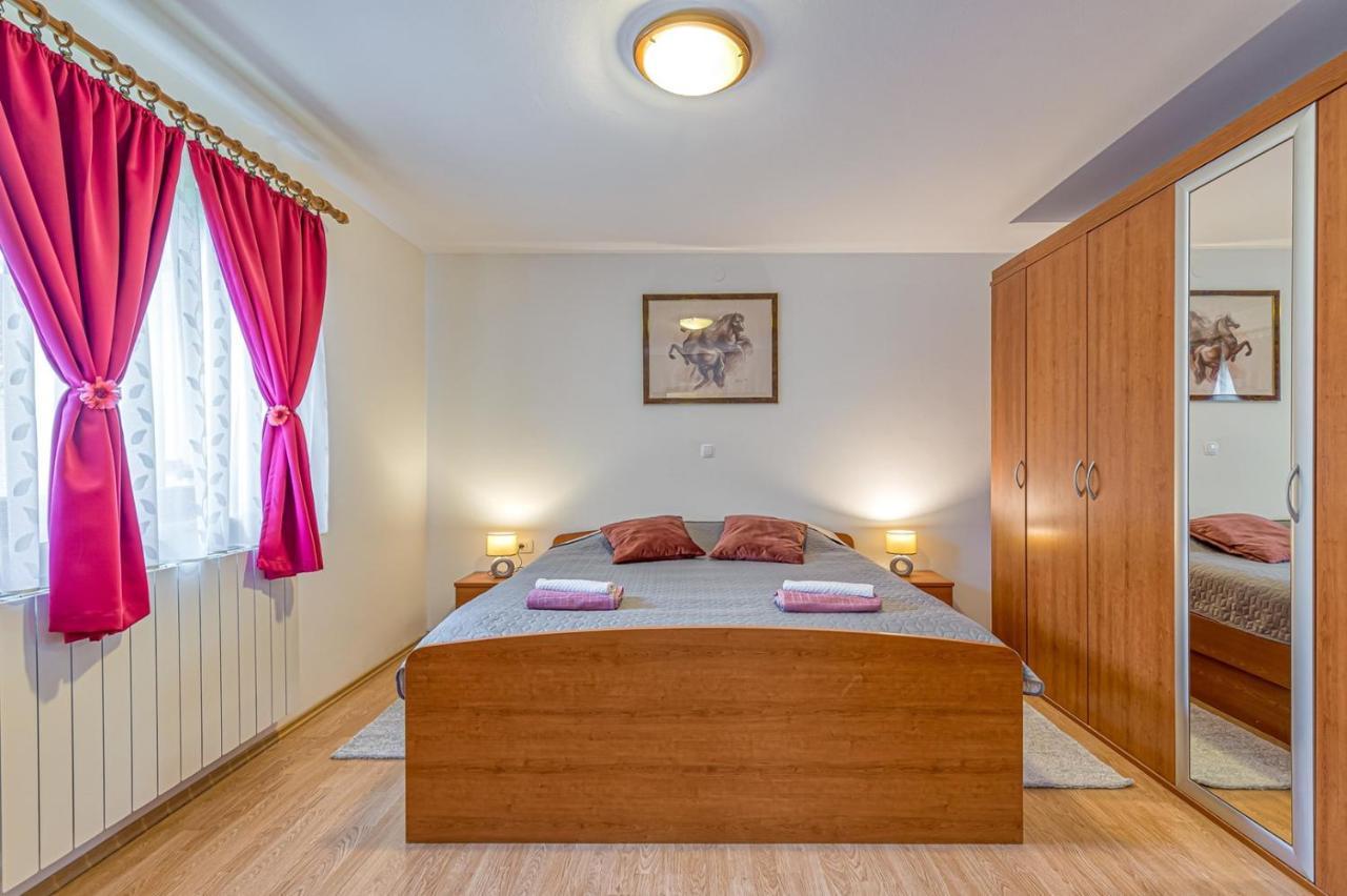 Apartment Flores Stari Pazin Экстерьер фото