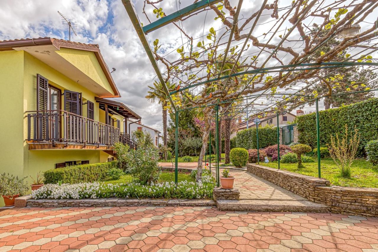 Apartment Flores Stari Pazin Экстерьер фото